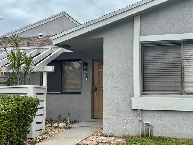 $2,600 | 603 Racquet Club Road, Unit 2, Weston, FL 33326