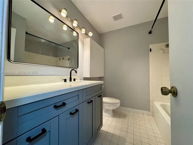 $2,600 | 603 Racquet Club Road, Unit 2, Weston, FL 33326