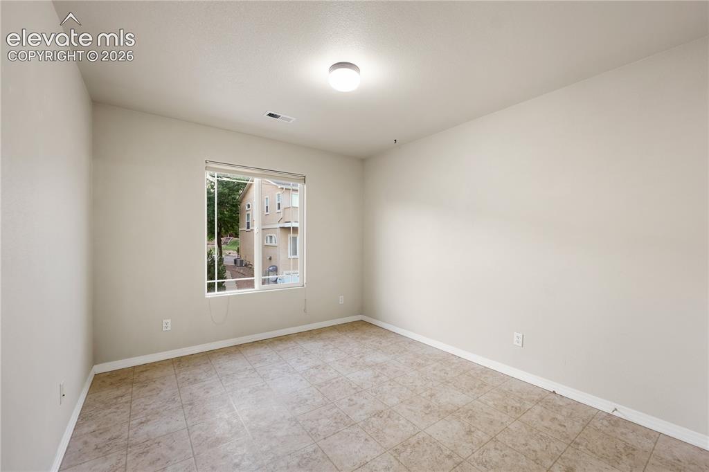 1479 Madison Ridge Heights, Unit B Colorado Springs, CO 80904 - Photo 7 of 22