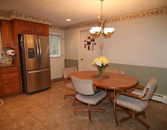 17 Andrews Road Wakefield, MA 01880 - Photo 11 of 30 Gallery Image 11