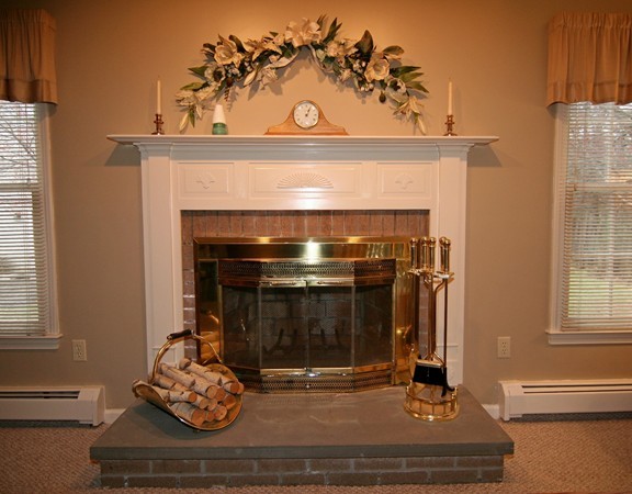 17 Andrews Road Wakefield, MA 01880 - Photo 7 of 30 Gallery Image 7