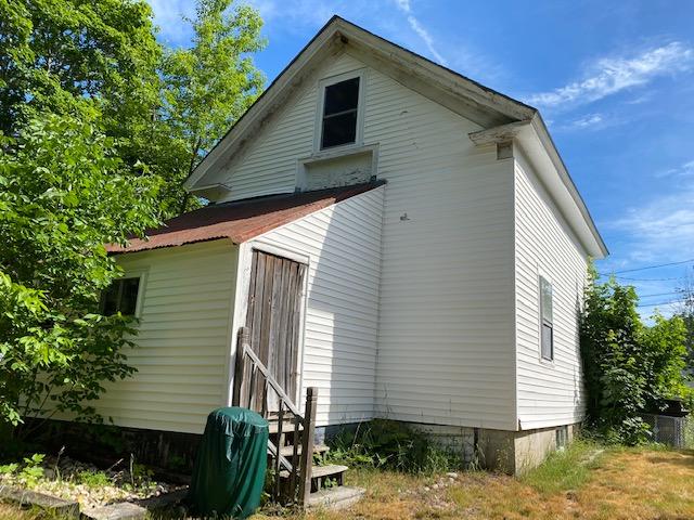 14 Pine Street Springvale, ME 04083 - Photo 2 of 13 IMG_0965