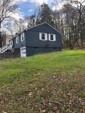 $325,000 | 115 Kilmartin Avenue, Wolcott, CT 06716