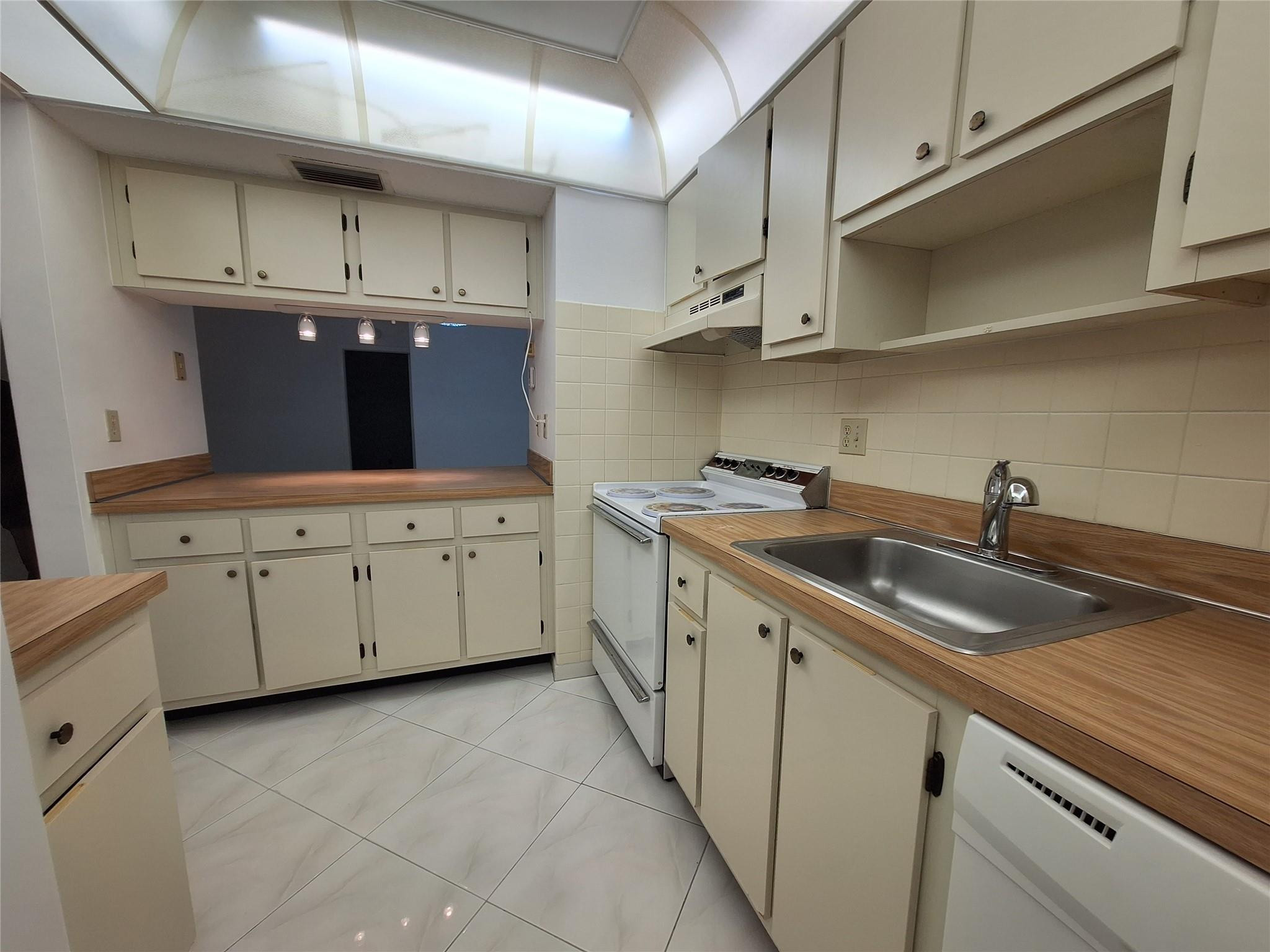 15445 Lakes Of Delray Boulevard, Unit 205 Delray Beach, FL 33484 - Photo 49 of 51 Photo 49