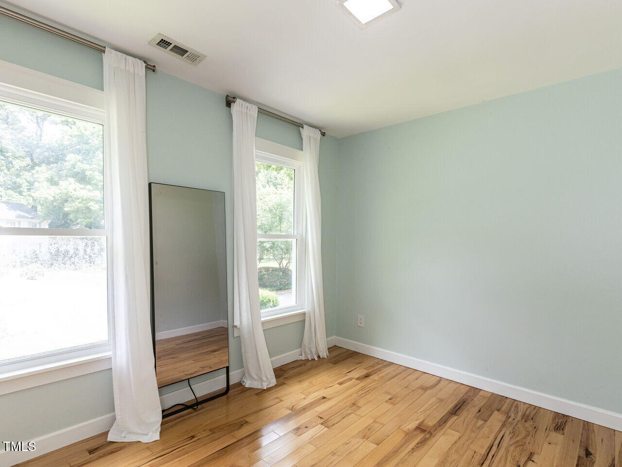 115 Trackers Road Cary, NC 27513 - Photo 24 of 45 024-1280x960-bedroom-2