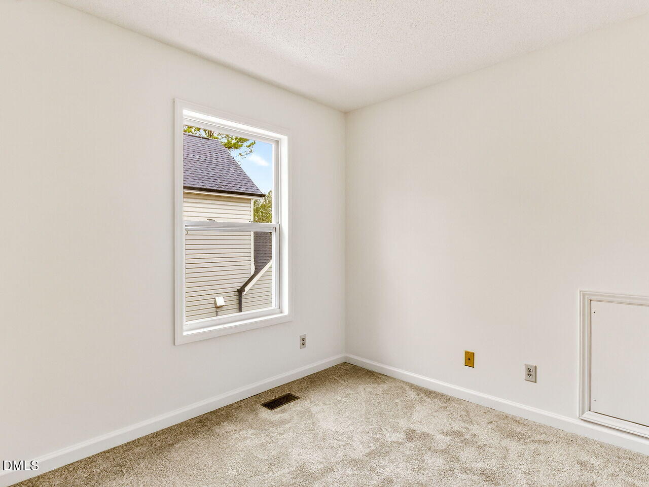 509 Stratton Way Durham, NC 27704 - Photo 30 of 36 026-1280x960-bedroom-3