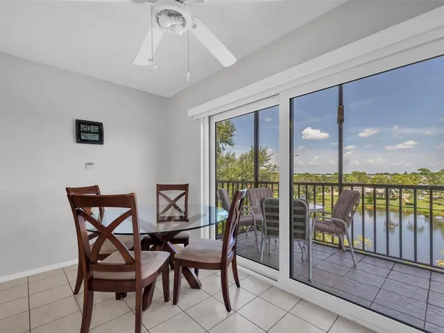 $179,900 | 8174 Terrace Garden Drive North, Unit 507, St. Petersburg, FL 33709