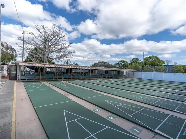 $179,900 | 8174 Terrace Garden Drive North, Unit 507, St. Petersburg, FL 33709