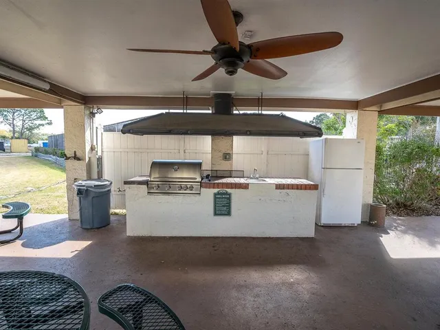 $179,900 | 8174 Terrace Garden Drive North, Unit 507, St. Petersburg, FL 33709