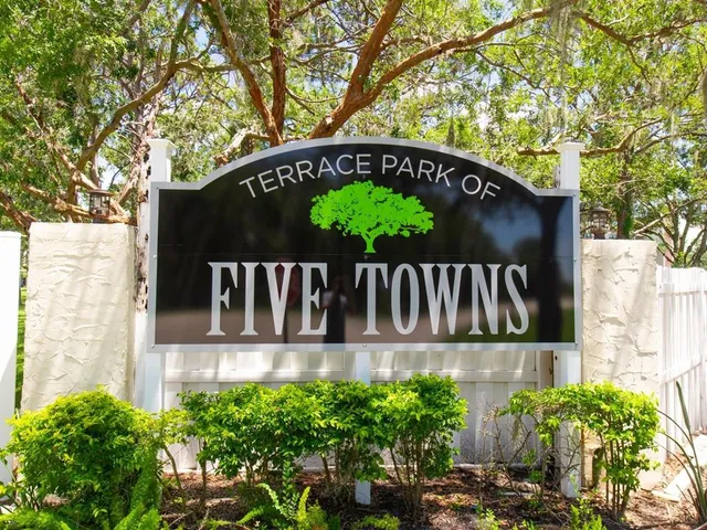$179,900 | 8174 Terrace Garden Drive North, Unit 507, St. Petersburg, FL 33709