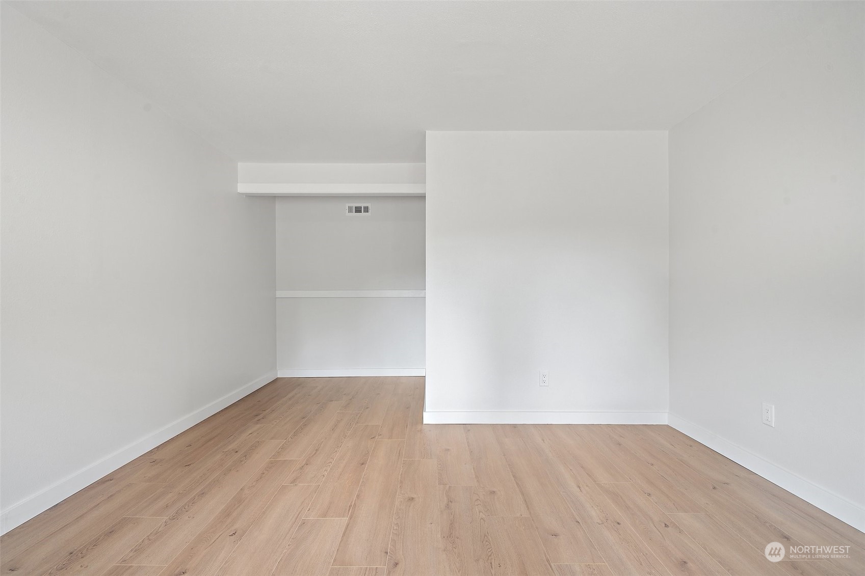 18832 196th Avenue Southeast Renton, WA 98058 - Photo 22 of 33 a view of an empty room