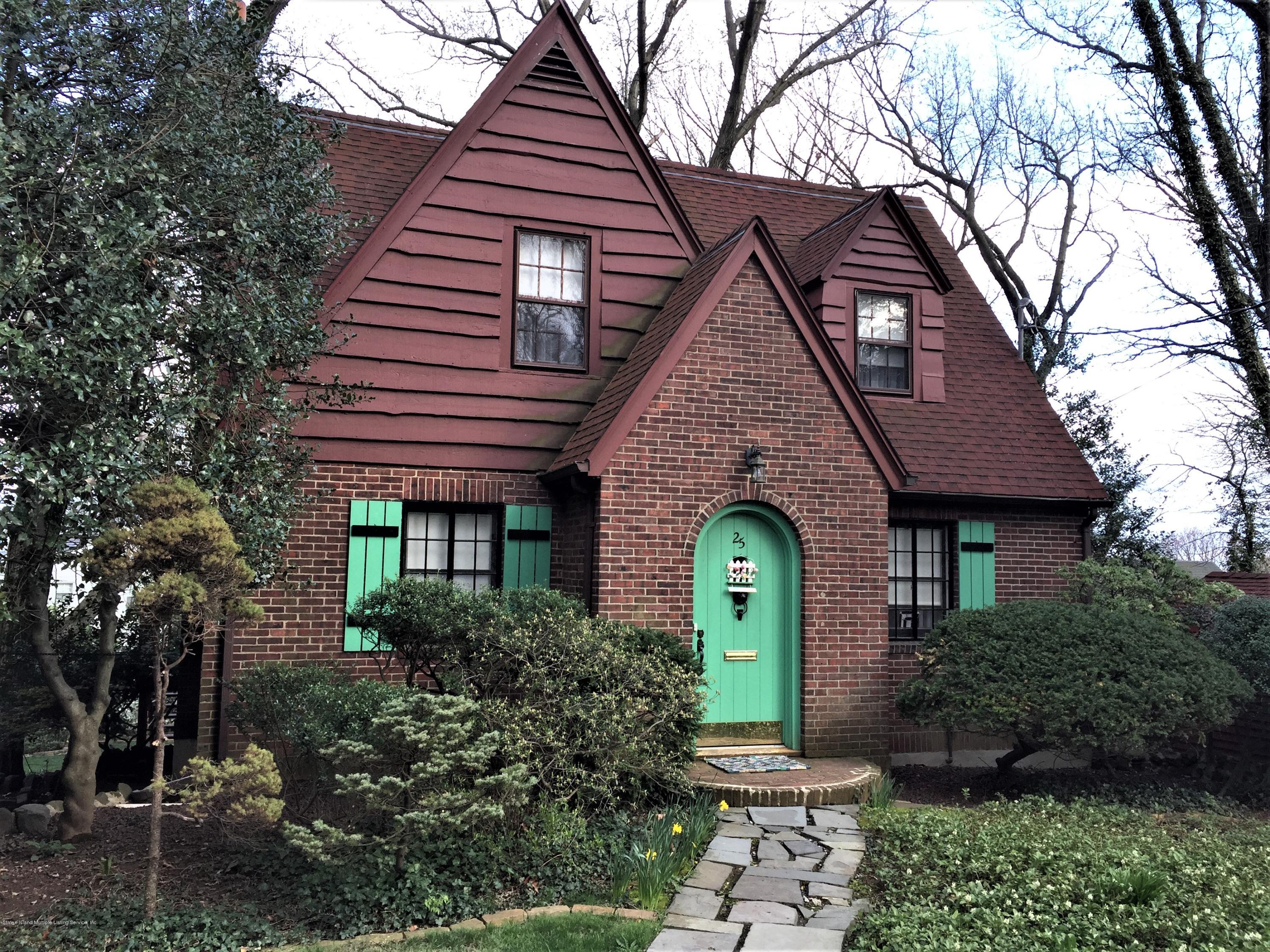 25 Starlight Road Staten Island, NY 10301 - Photo 1 of 44 IMG_4893