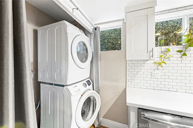 $725,000 | 2205 Pacific Avenue, Unit 101, Costa Mesa, CA 92627