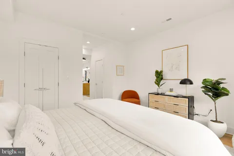 $1,539,000 | 1205 10th Street Northwest, Unit 2, Washington, DC 20001