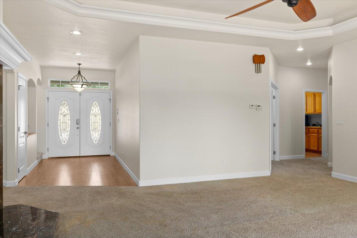 3002 Upper River Road Grants Pass, OR 97526 - Photo 15 of 45 12-CI_7303