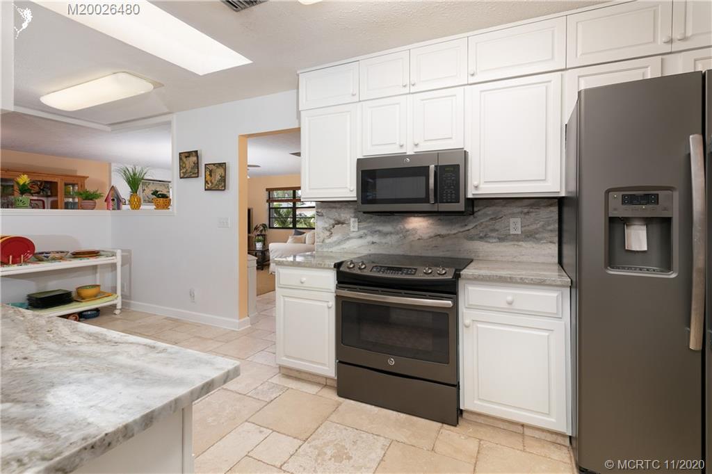 4940 Southeast Pine Ridge Way Stuart, FL 34997 - Photo 23 of 45 Gallery Image 23