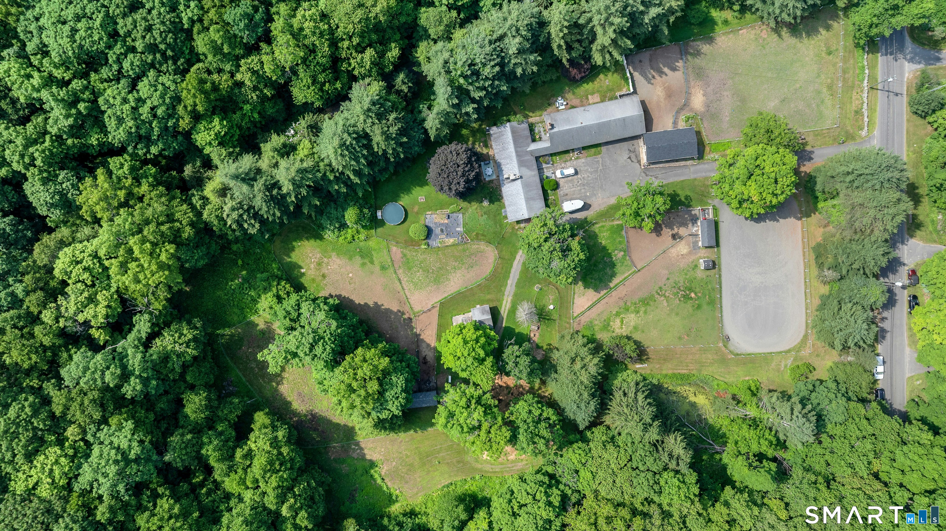 92 Minortown Road Woodbury, CT 06798 - Photo 31 of 33