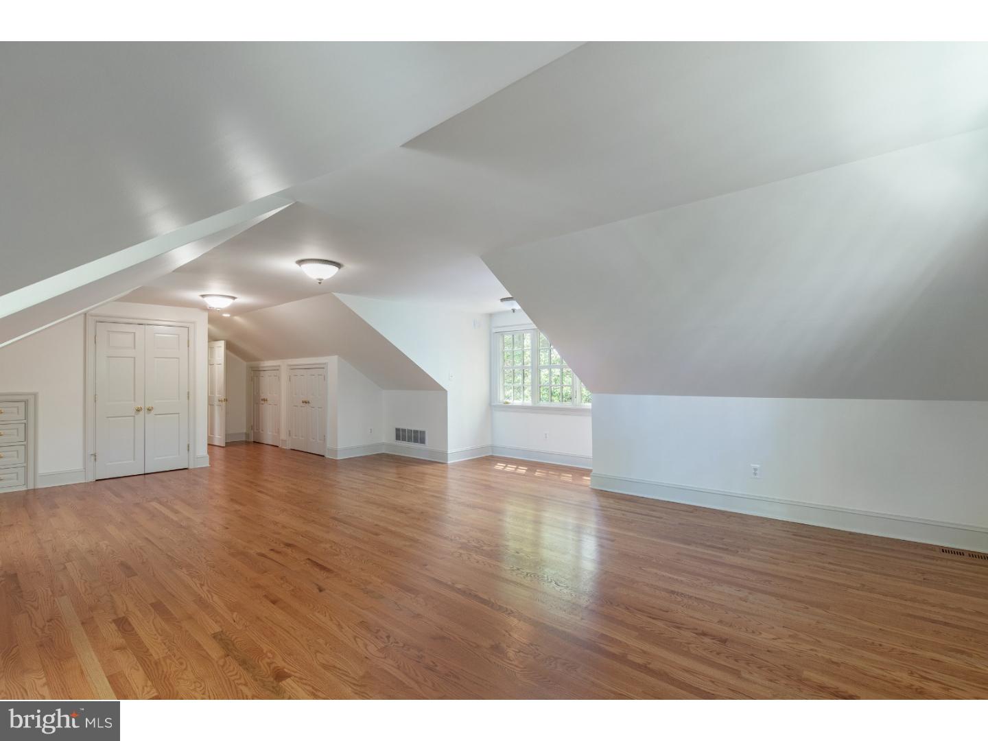 578 Pugh Road Wayne, PA 19087 - Photo 12 of 21 Master Bedroom