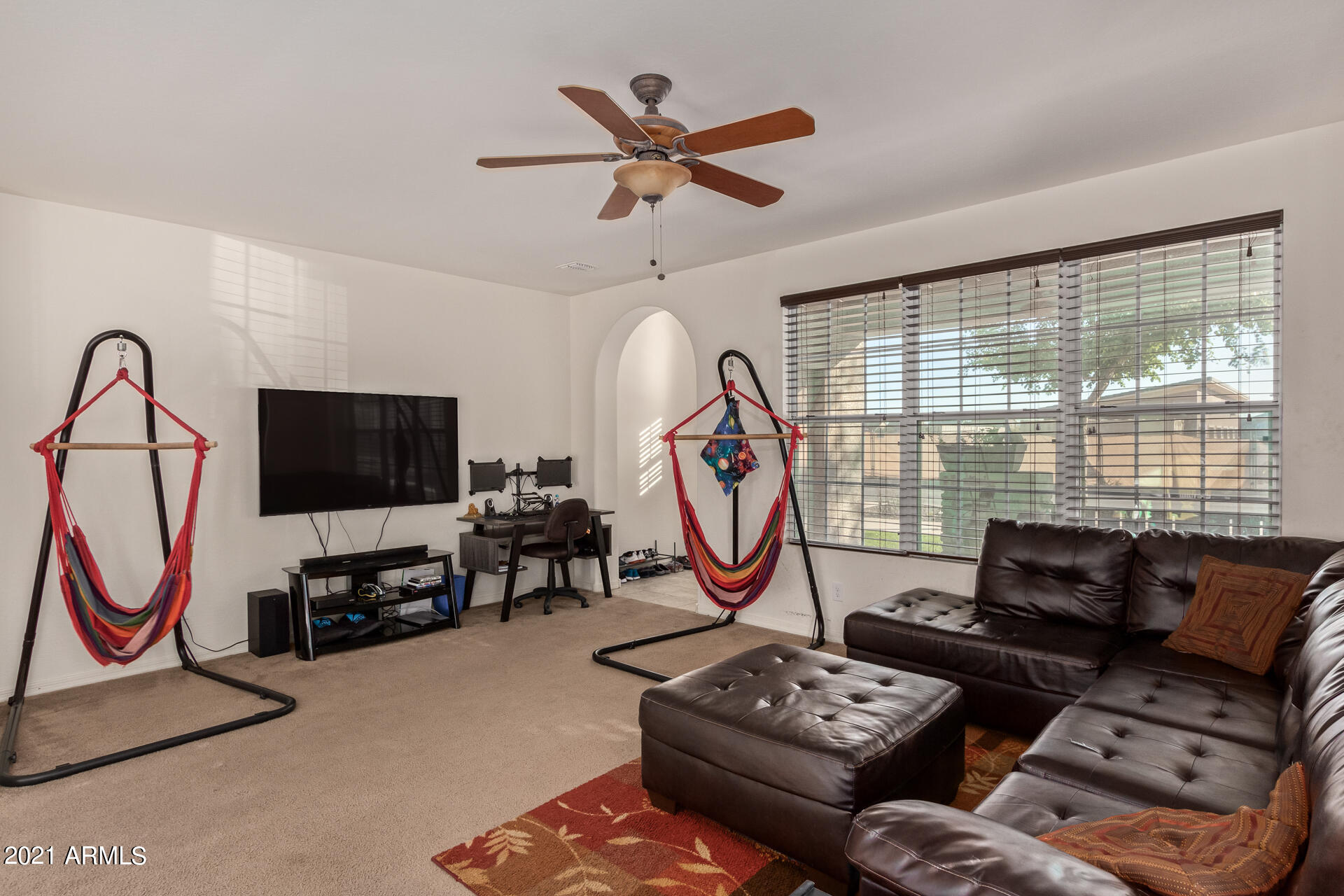 4285 East Pony Lane Gilbert, AZ 85295 - Photo 4 of 17 06 - Pony