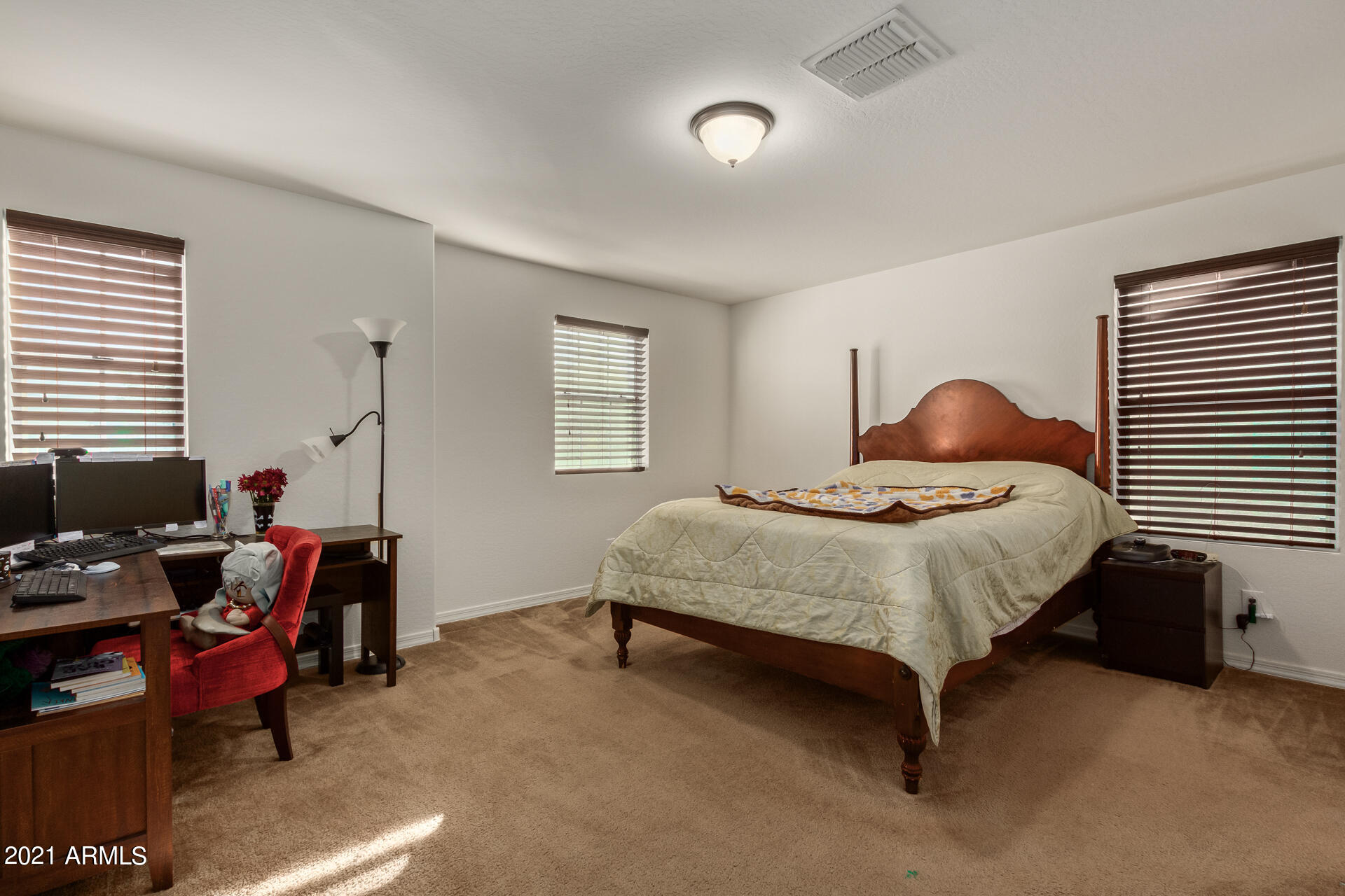 4285 East Pony Lane Gilbert, AZ 85295 - Photo 10 of 17 15 - Pony