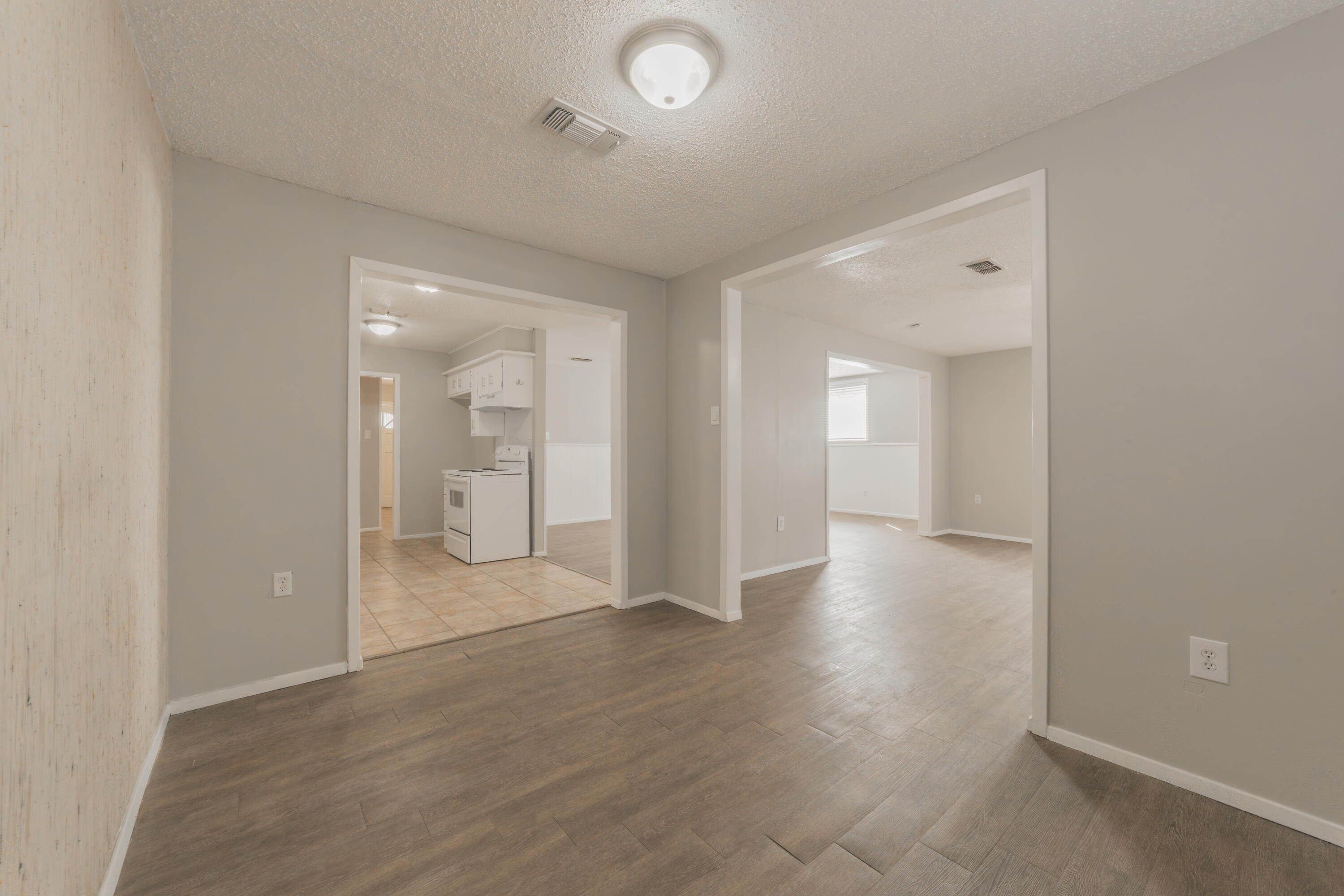 4802 54th Street Lubbock, TX 79414 - Photo 13 of 33 IMG_9328-HDR