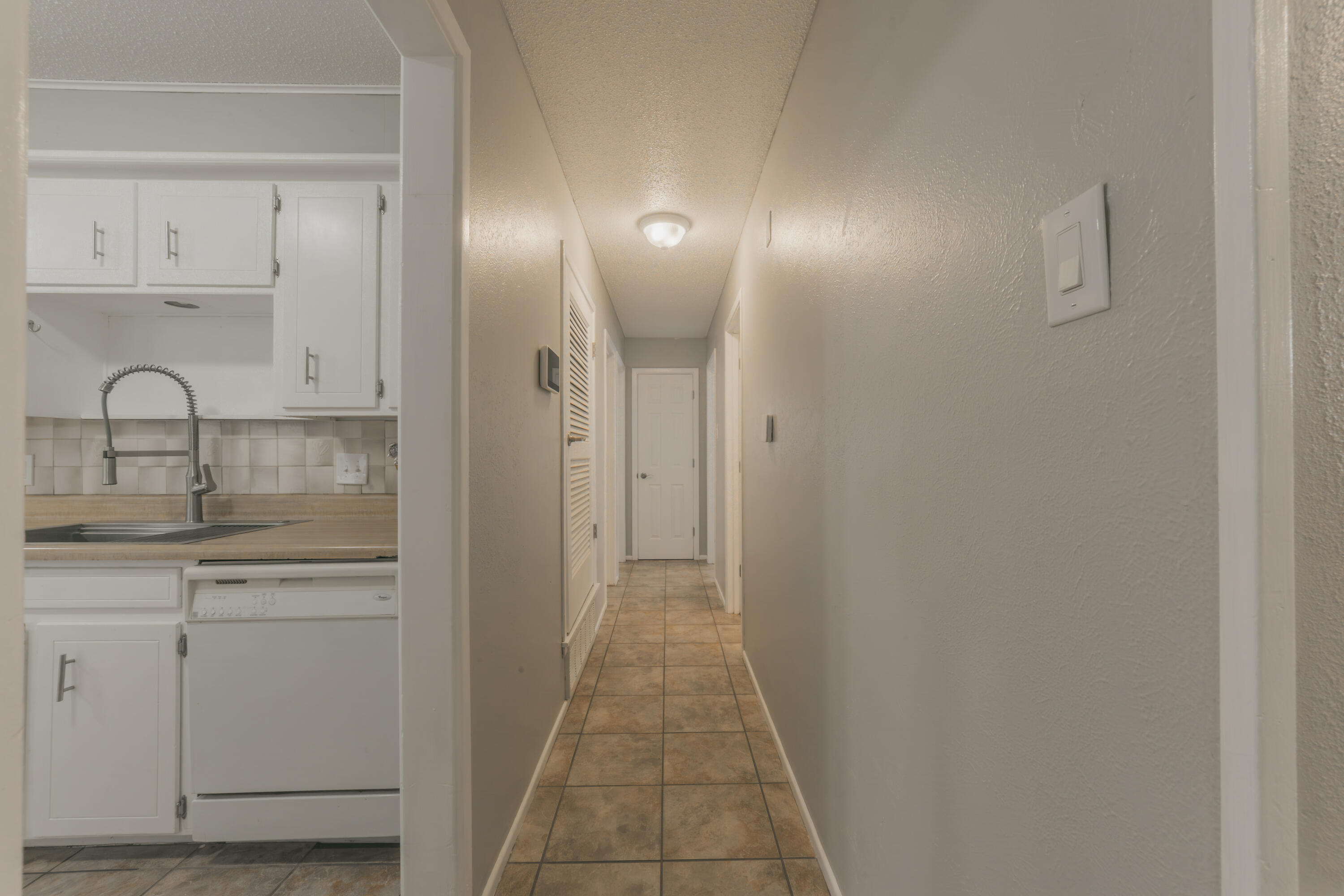 4802 54th Street Lubbock, TX 79414 - Photo 19 of 33 IMG_9352-HDR