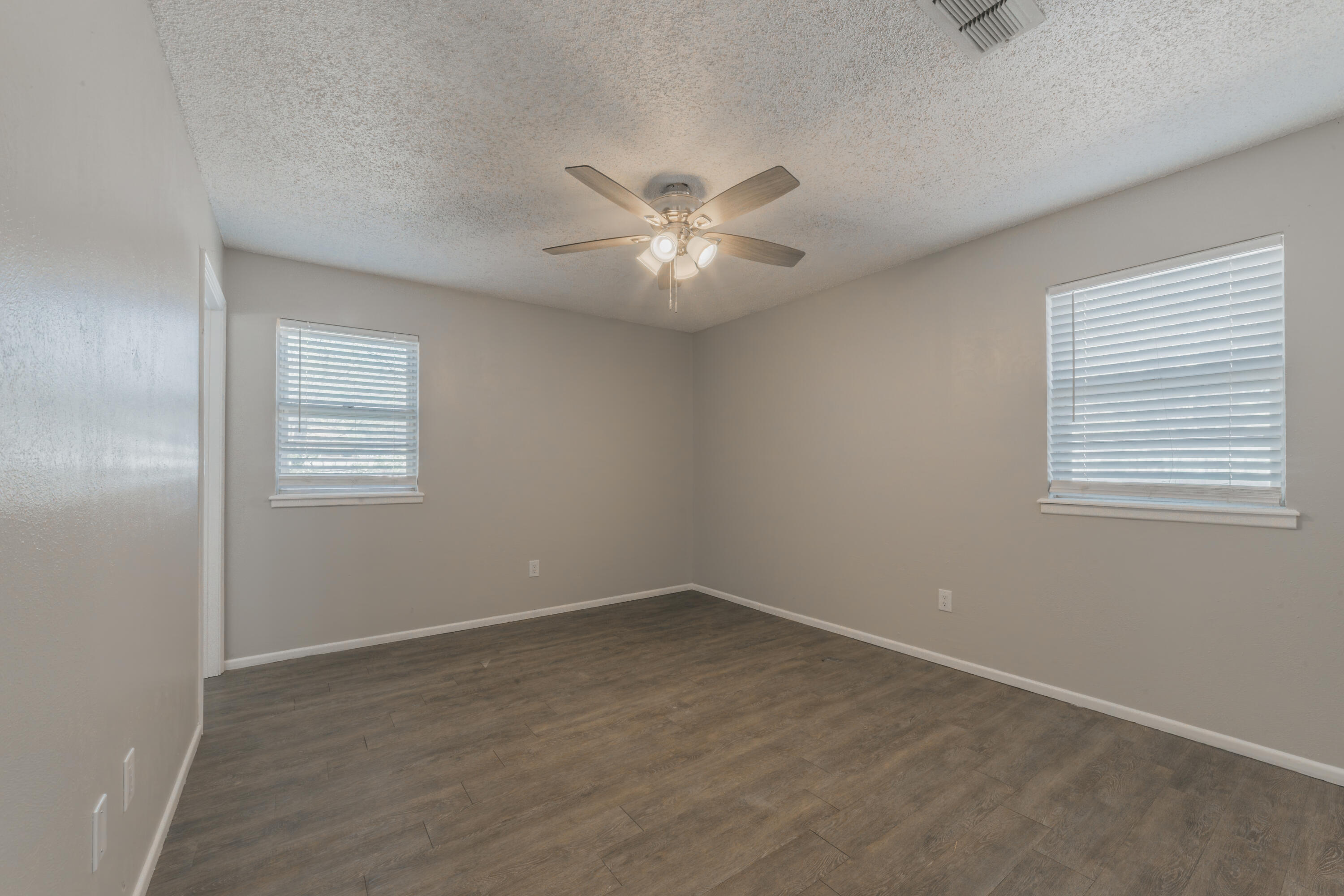 4802 54th Street Lubbock, TX 79414 - Photo 26 of 33 IMG_9396-HDR