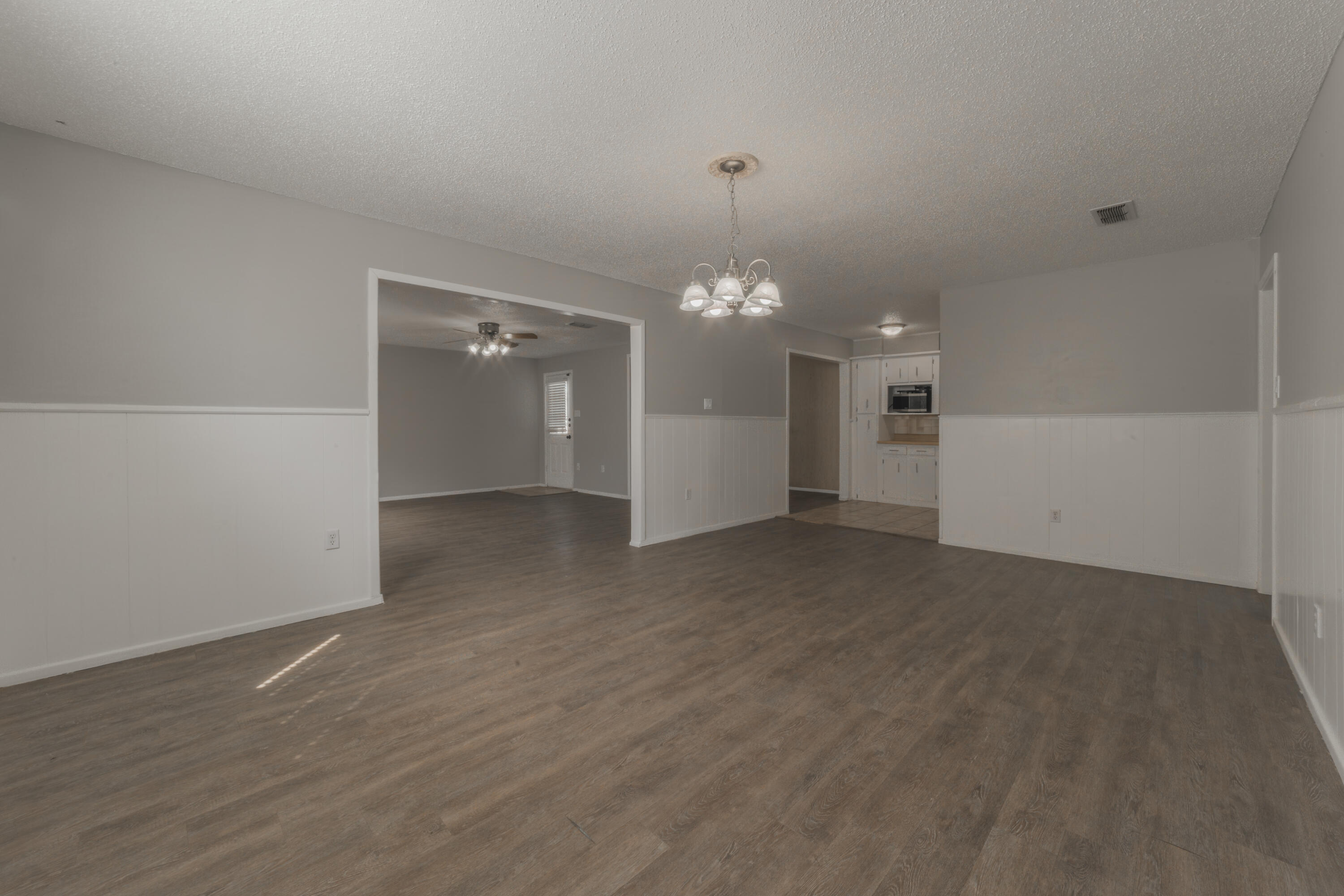 4802 54th Street Lubbock, TX 79414 - Photo 7 of 33 IMG_9304-HDR