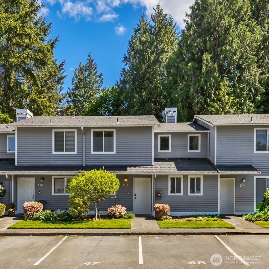 1526 192nd Street Southeast, Unit Q3 Bothell, WA 98012 - Photo 4 of 28 Gallery Image 4