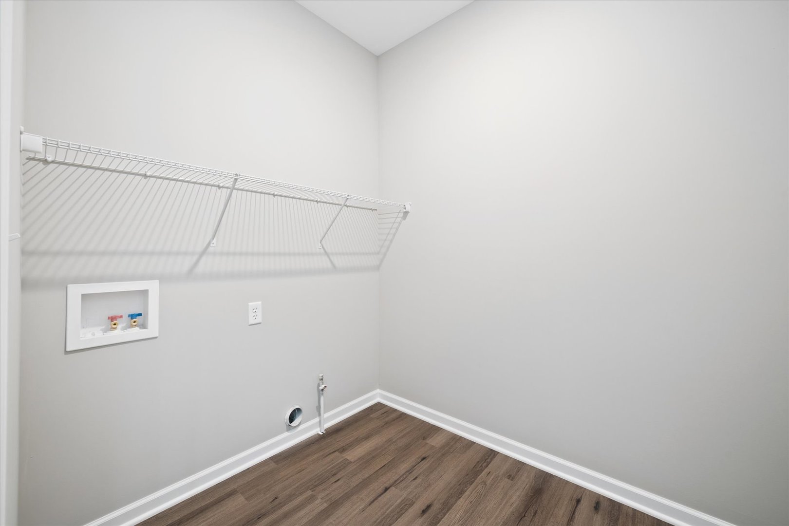 427 Riverbend Drive Genoa, IL 60135 - Photo 13 of 31 a view of a small space