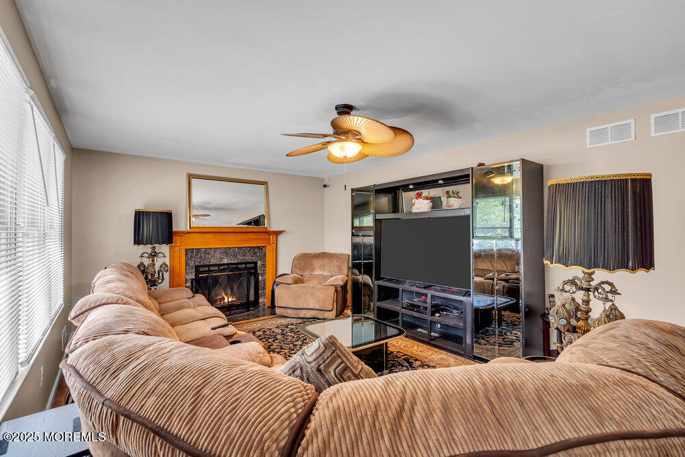 1064 Bennetts Mills Road Jackson, NJ 08527 - Photo 6 of 28 dsc02036-1_290