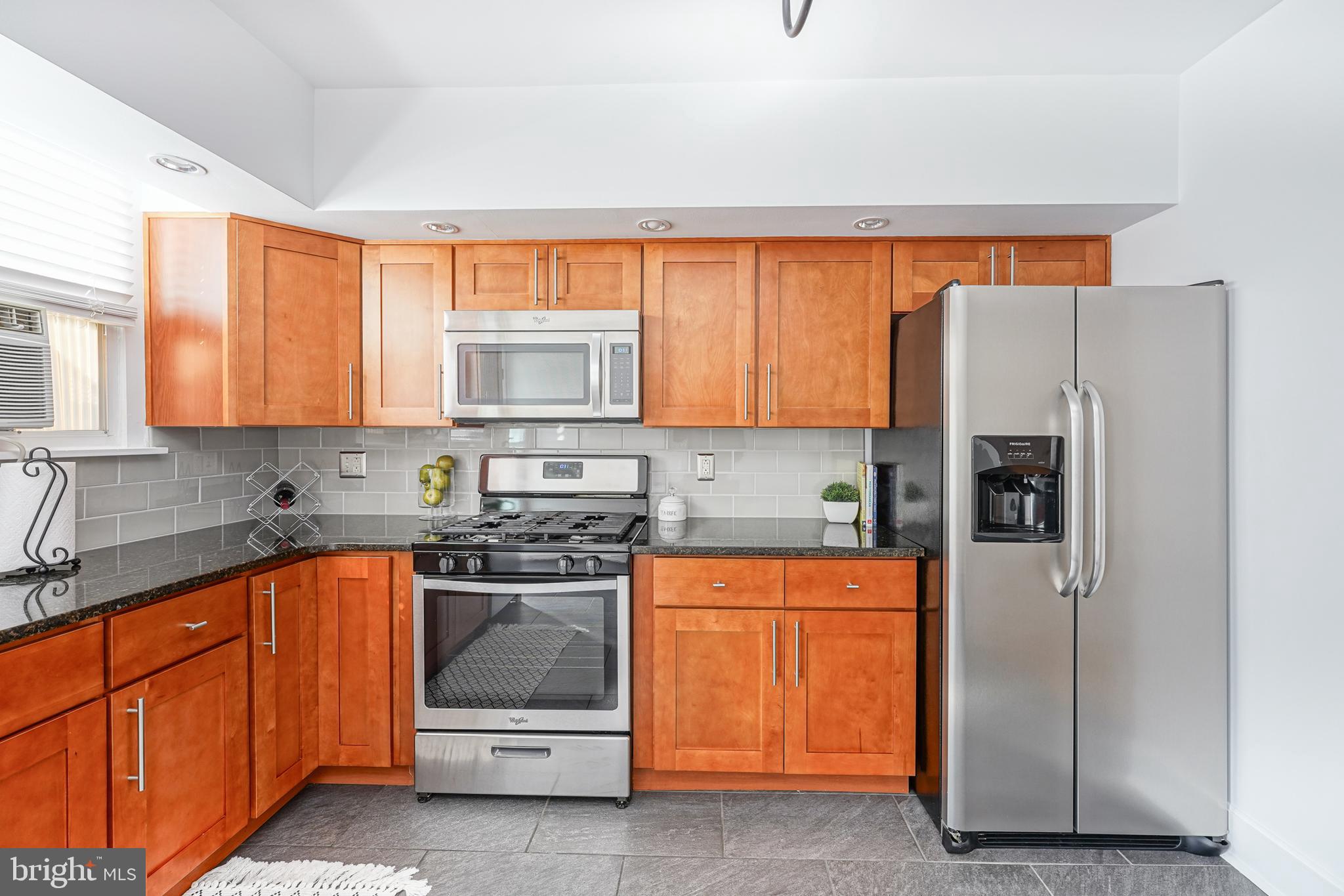 1106 Tree Street Philadelphia, PA 19148 - Photo 15 of 32 Gallery Image 15
