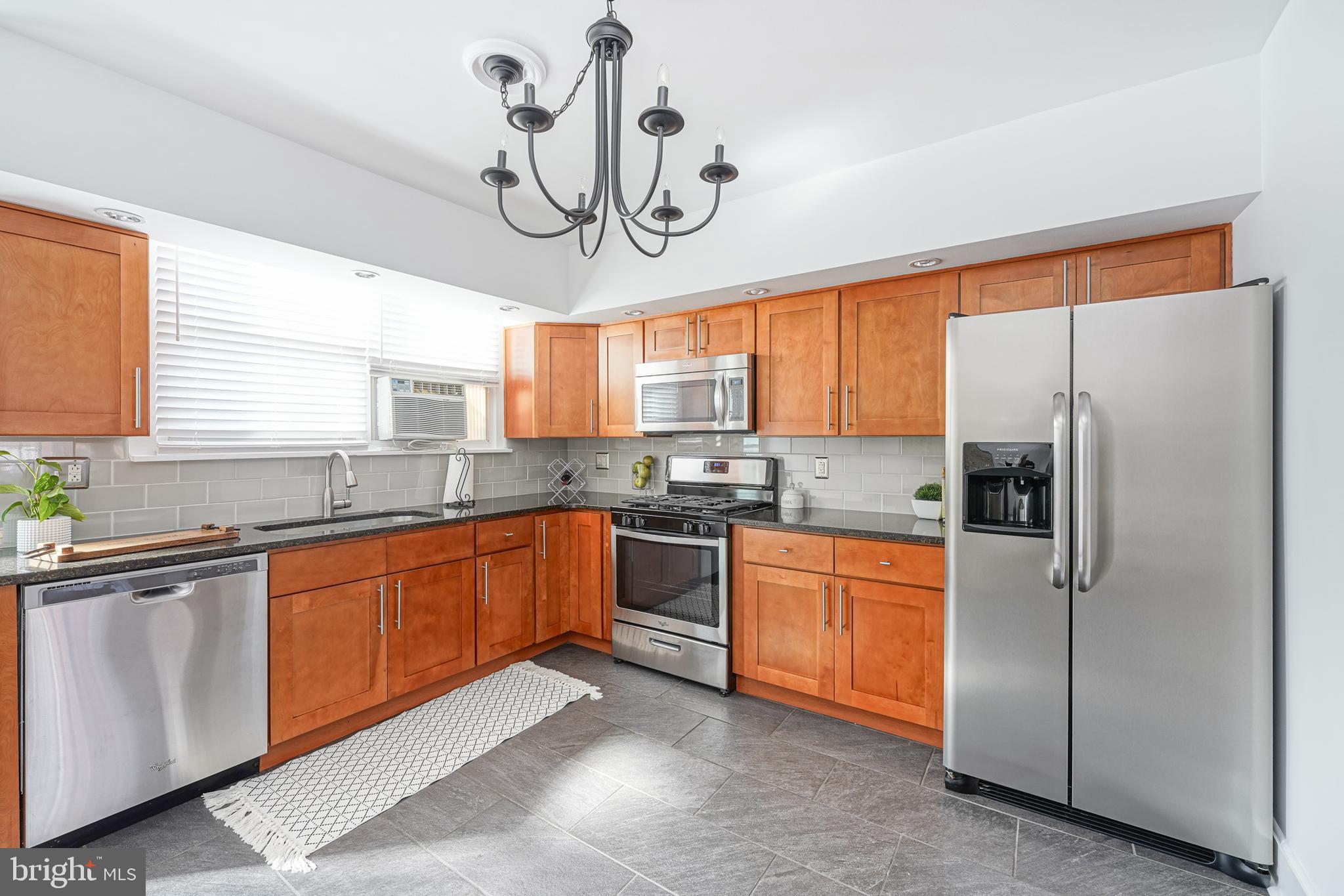 1106 Tree Street Philadelphia, PA 19148 - Photo 16 of 32 Gallery Image 16