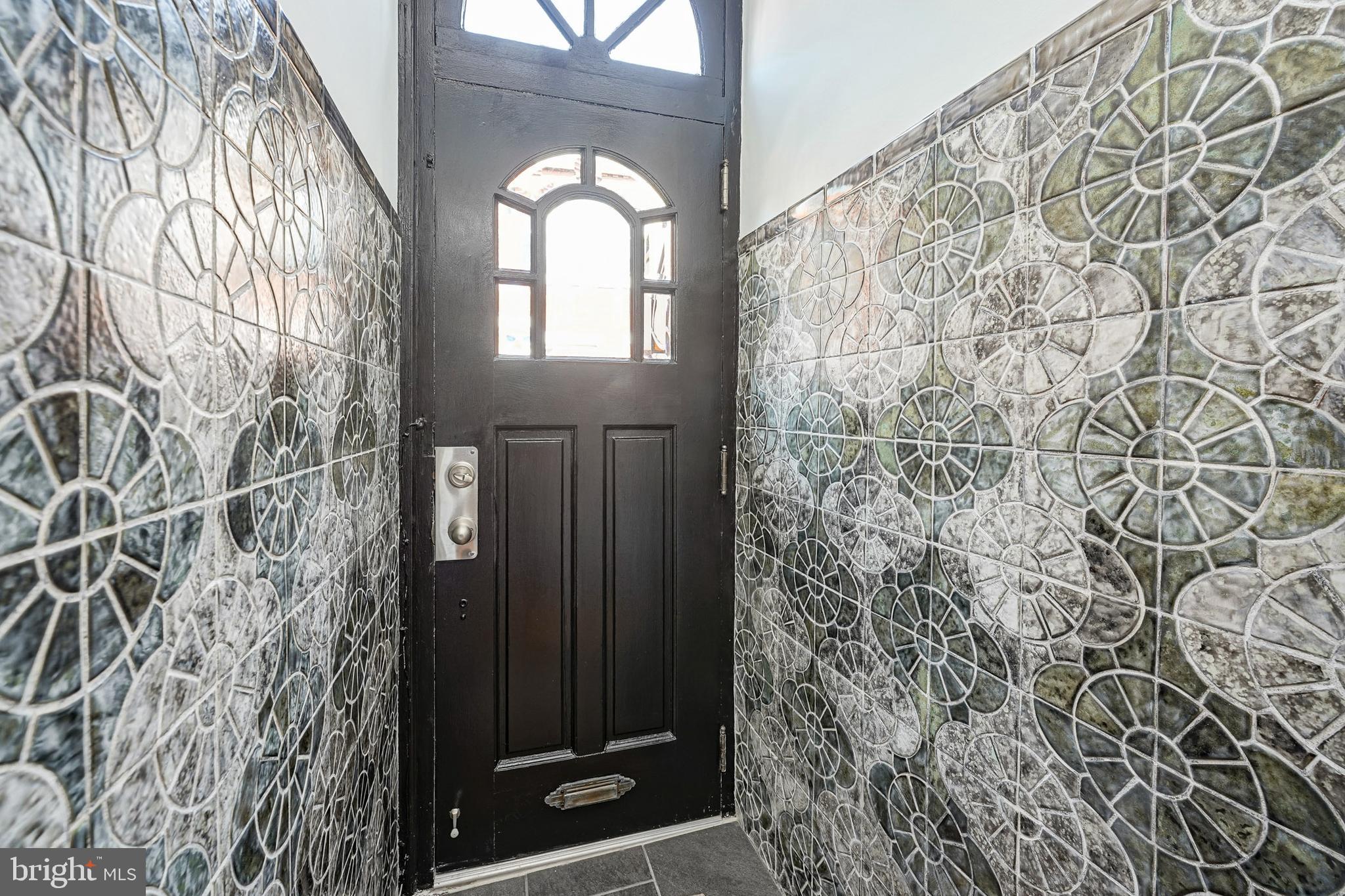 1106 Tree Street Philadelphia, PA 19148 - Photo 4 of 32 Gallery Image 4