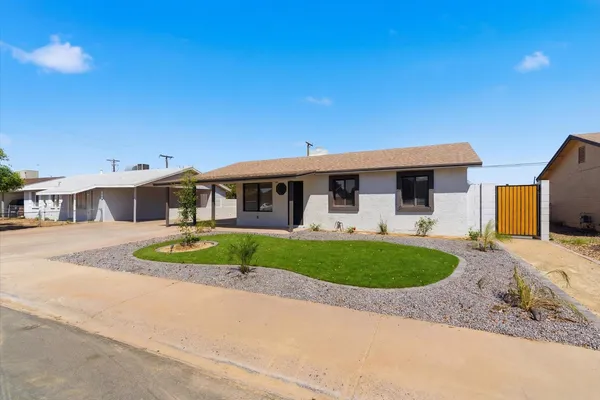 $2,100 | 6622 West Peck Drive, Glendale, AZ 85301