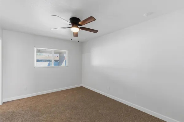 $2,100 | 6622 West Peck Drive, Glendale, AZ 85301