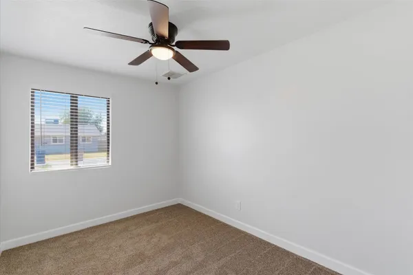 $2,100 | 6622 West Peck Drive, Glendale, AZ 85301