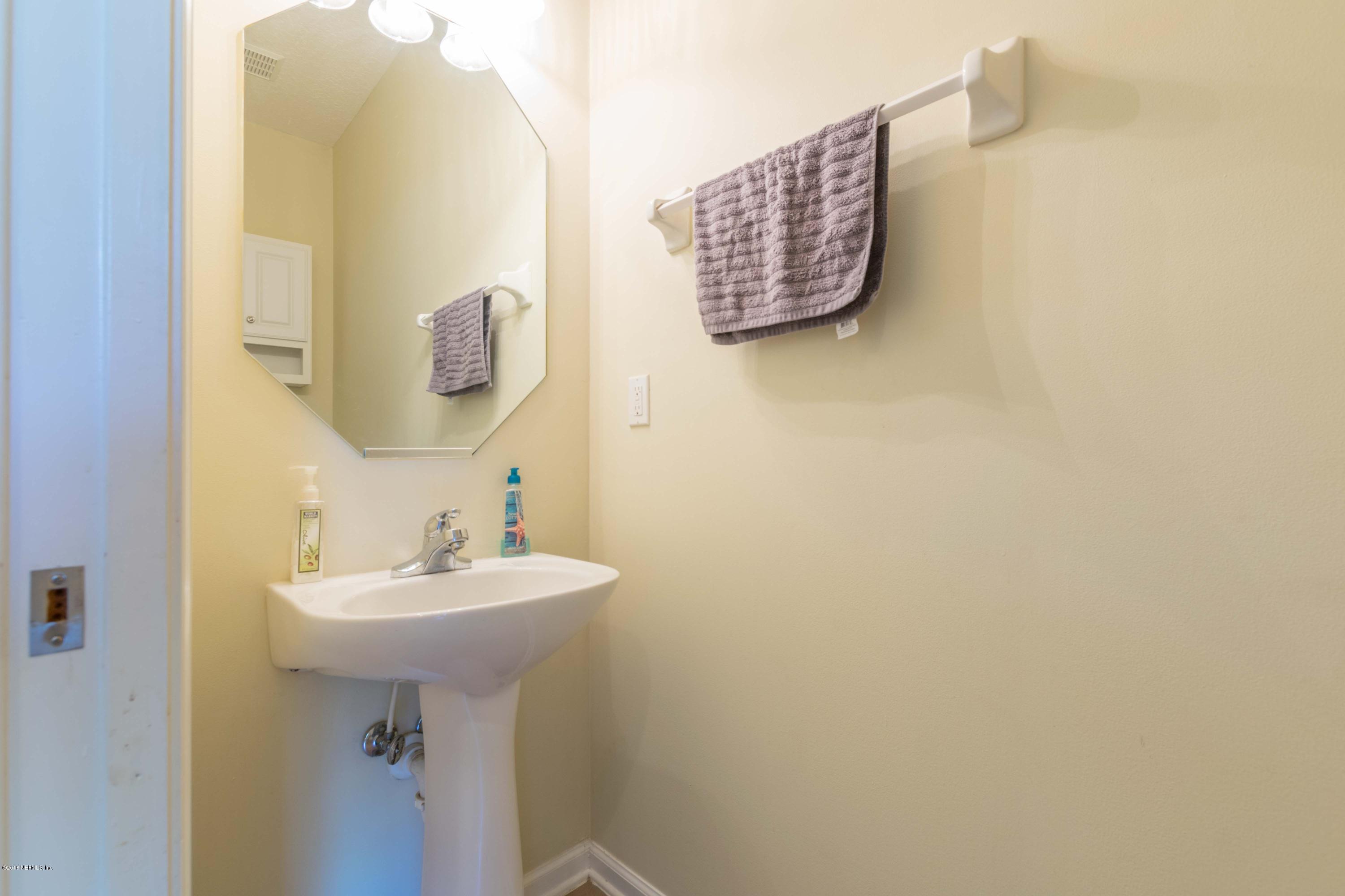 3156 Ashgrove Road Jacksonville, FL 32226 - Photo 11 of 61 HousePhotos-11