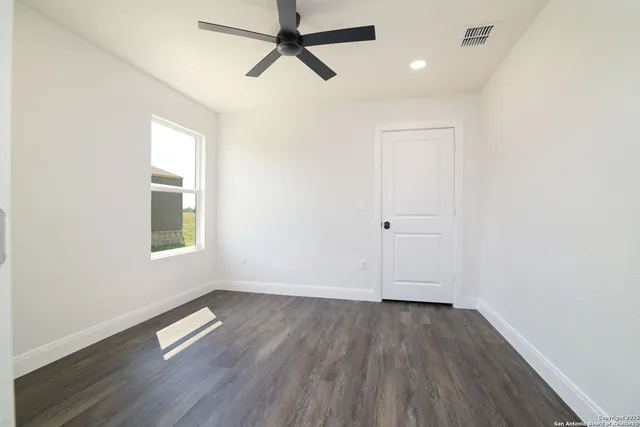 $334,900 | 13021 Prosperidad Lane, Atascosa, TX 78002