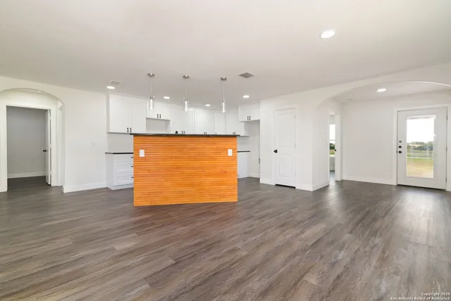 $334,900 | 13021 Prosperidad Lane, Atascosa, TX 78002