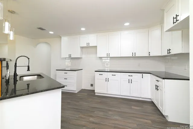 $334,900 | 13021 Prosperidad Lane, Atascosa, TX 78002