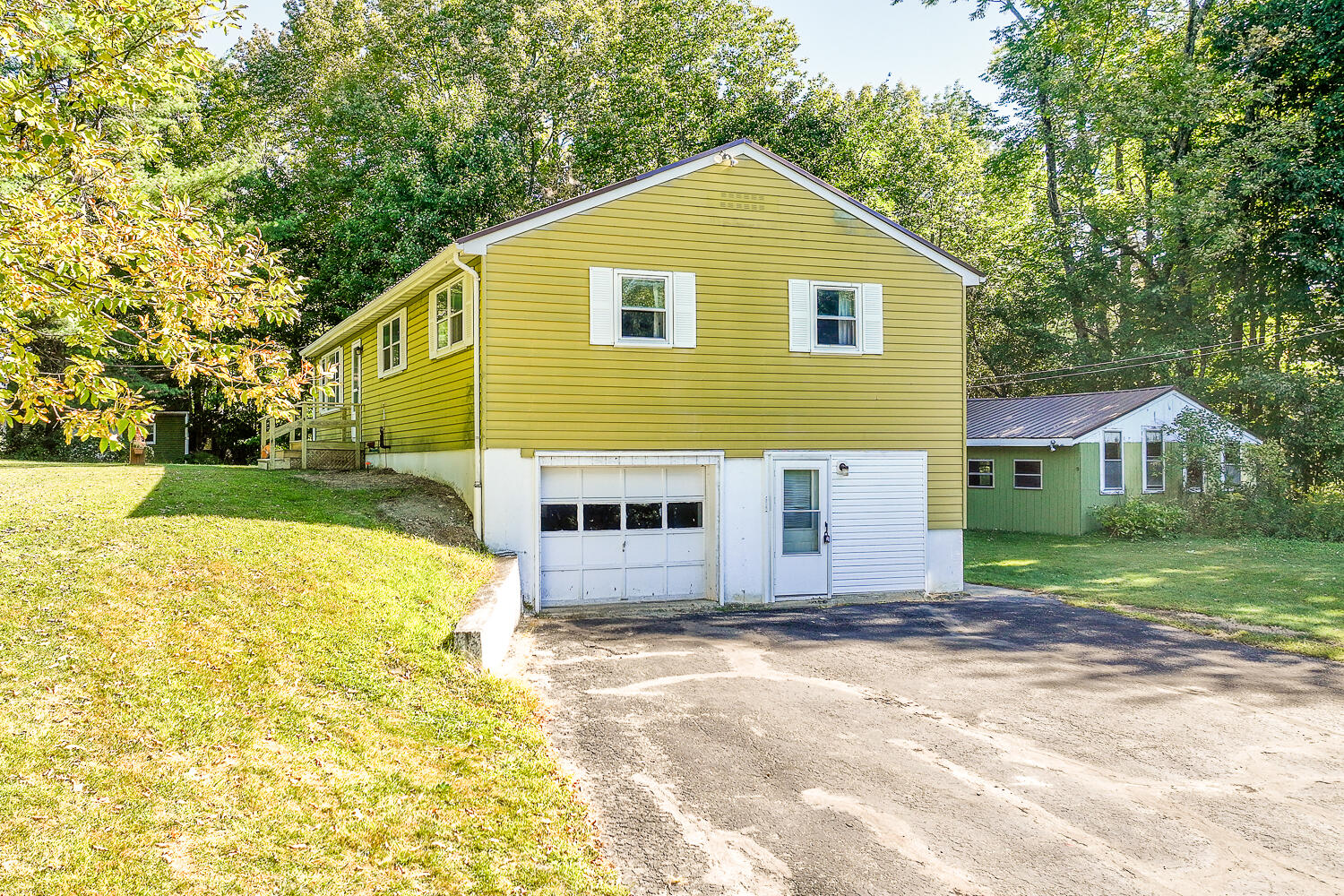 20 Whippoorwill Road Litchfield, ME 04350 - Photo 1 of 34 20 Whippoowill Lane 01