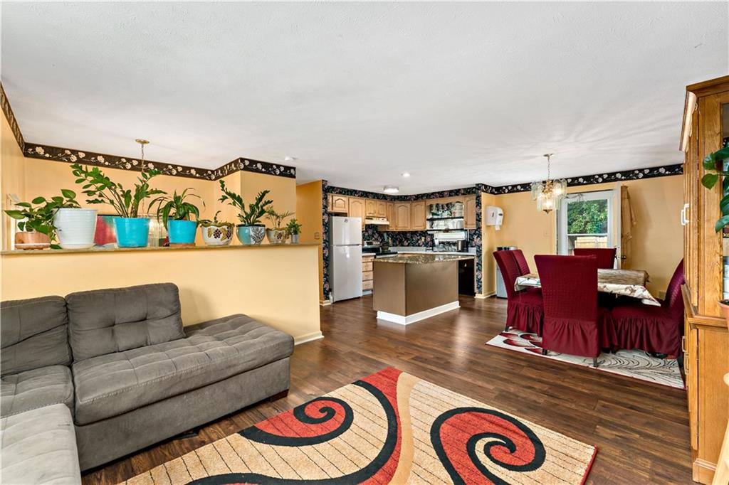 1830 Warriors Road Pittsburgh, PA 15205 - Photo 3 of 28 Gallery Image 3