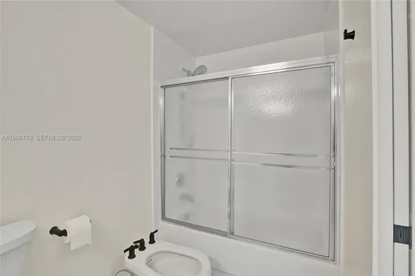 $3,700 | 1834 Brickell Avenue, Unit 31, Miami, FL 33129
