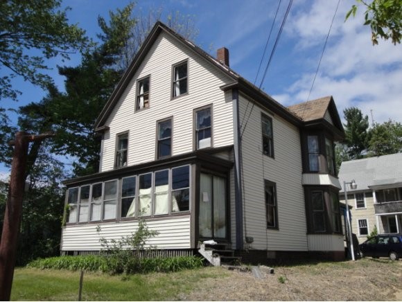 192 South Main Street Rochester, NH 03867 - Photo 1 of 1
