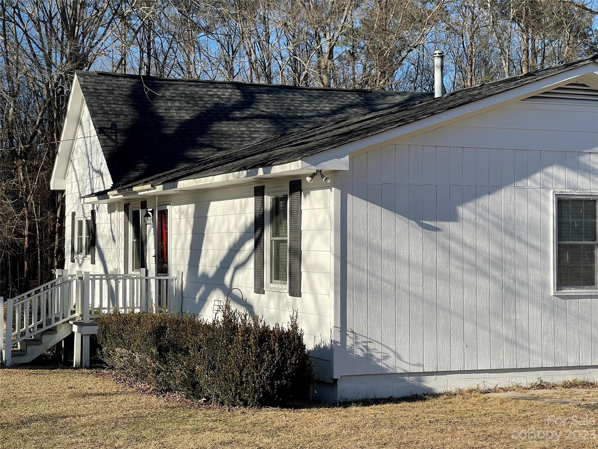 406 Fair Street Bethune, SC 29009 - Photo 5 of 28 a view of outdoor space