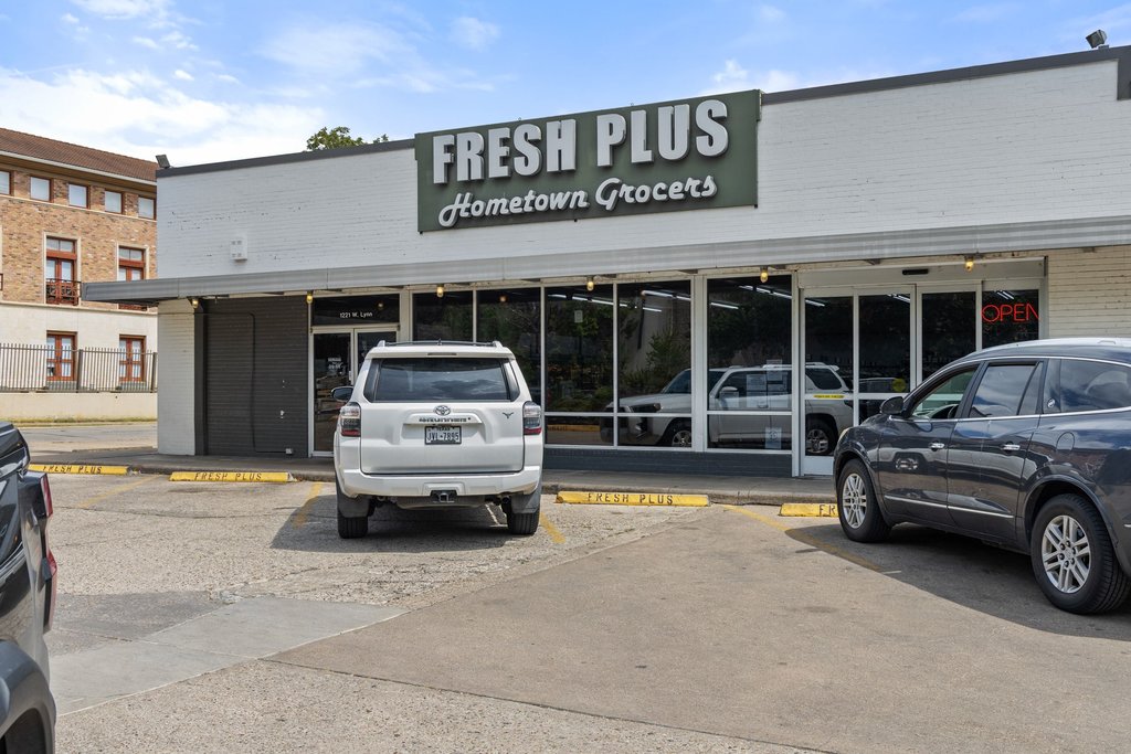 1210 Windsor Road, Unit 209 Austin, TX 78703 - Photo 27 of 38 Enjoy a convenient local grocery store within a short stroll of the condo.