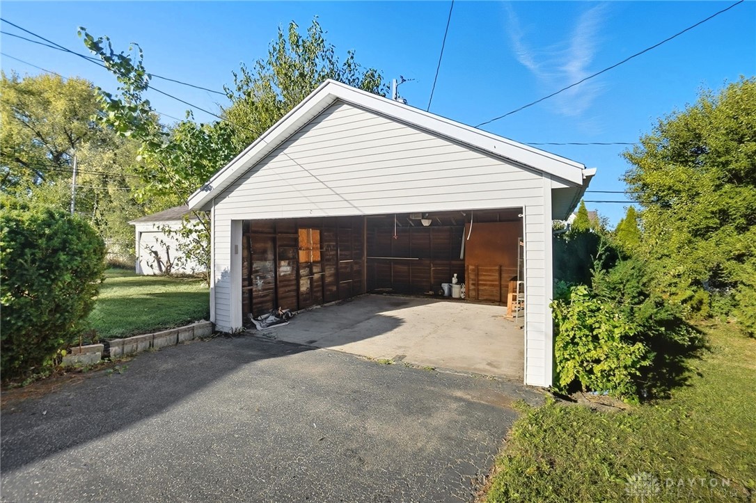 1833 Coventry Road Dayton, OH 45420 - Photo 35 of 39 Gallery Image 35