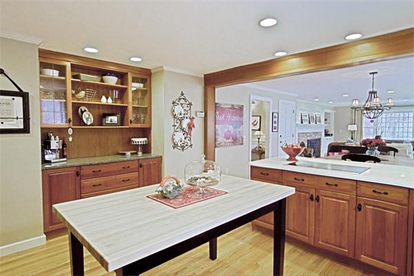 166 Willis Road Sudbury, MA 01776 - Photo 9 of 30 Gallery Image 9