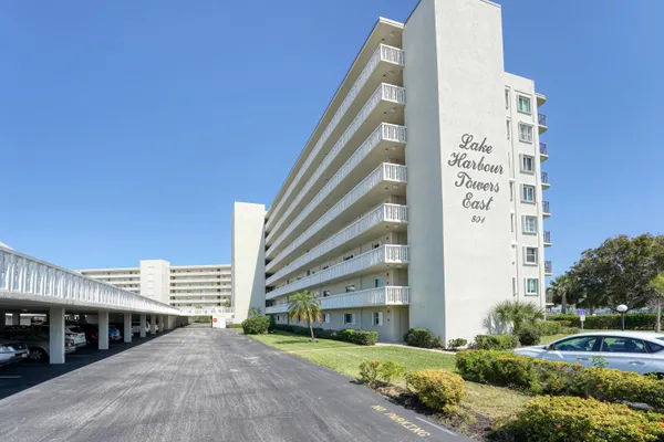 $290,000 | 801 Lake Shore Drive, Unit 112, Lake Park, FL 33403